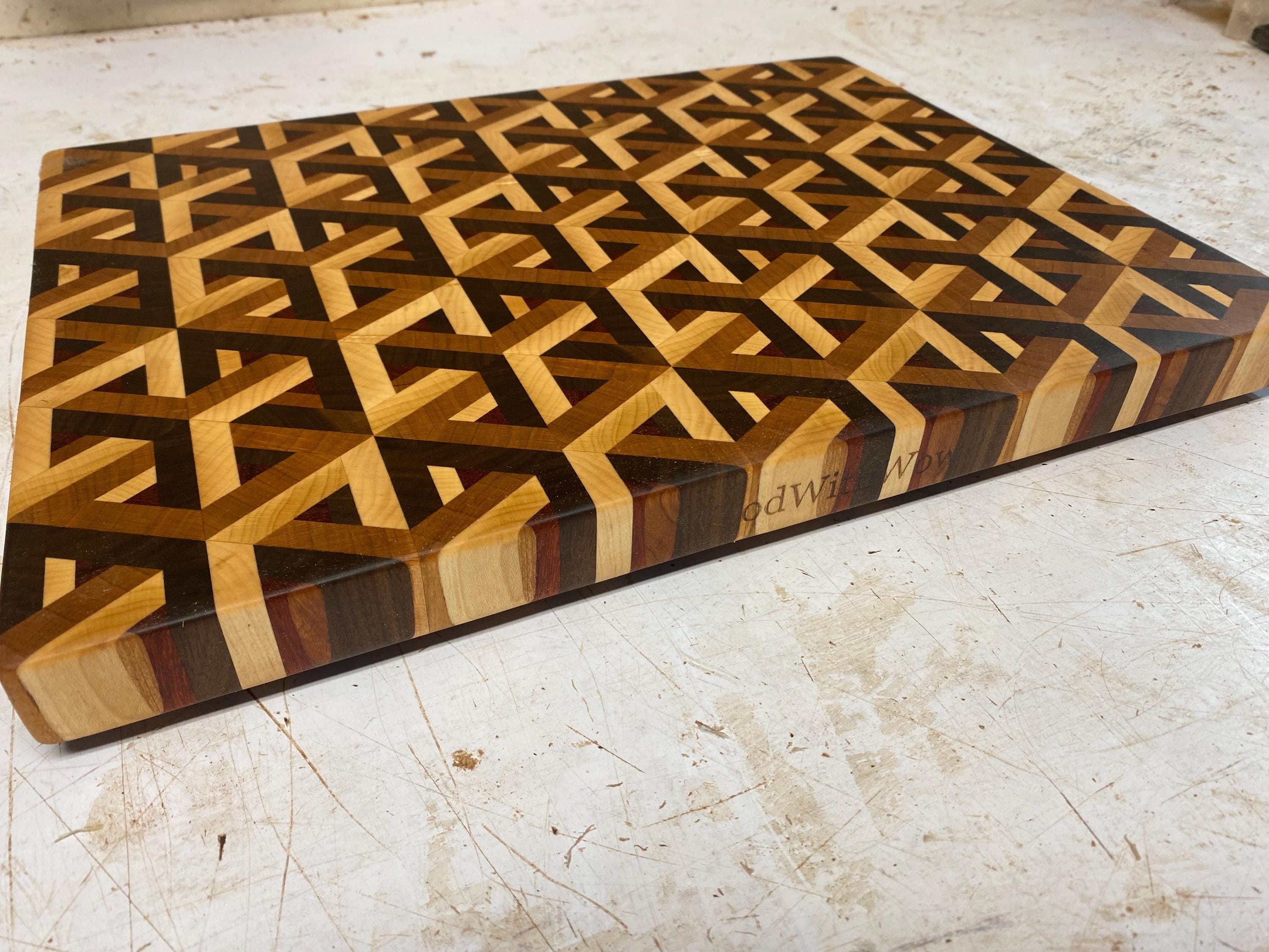 Interlocking Cubes Cutting Board - Image 7